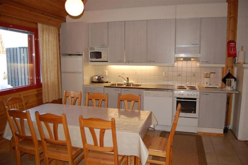 Lomaperkkioe Apartments Vuokatti Chambre photo